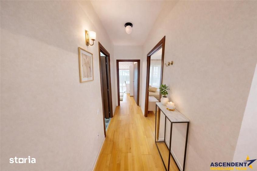 Apartament cu 4 camere, mobilat în Central