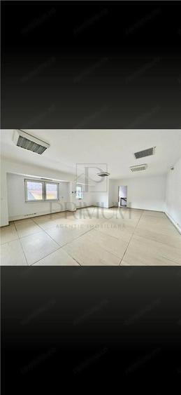 Casă cu 7 camere cu Teren 470 Mp în Șagului