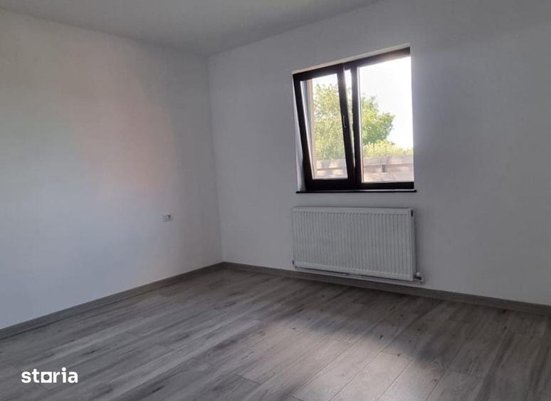 Casă cu 3 camere cu Teren 365 Mp în Miroslava