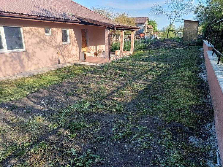Casă cu 3 camere în Baciu