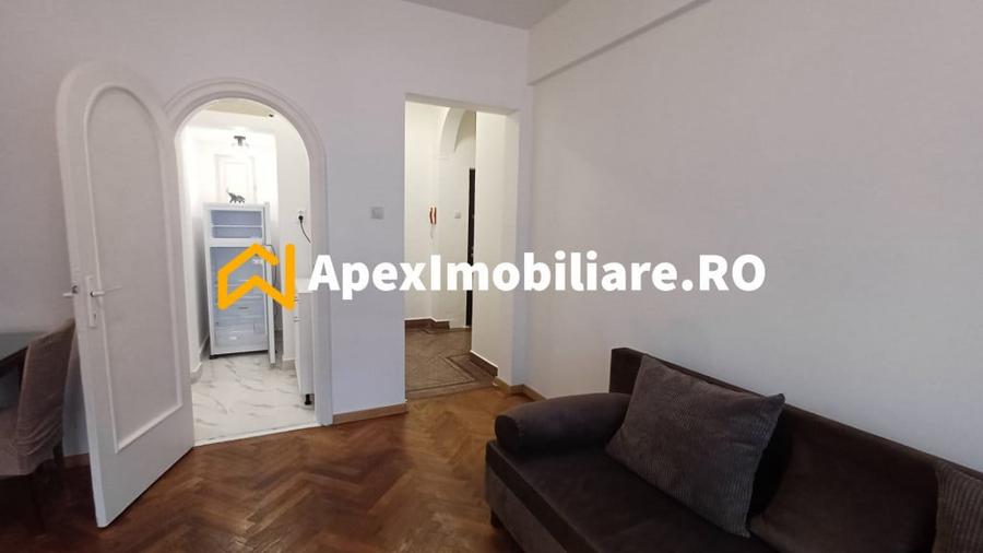 Apartament cu 2 camere semidecomandat în Cișmigiu