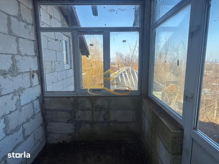Casă cu 4 camere cu Teren 1239 Mp în Lipova