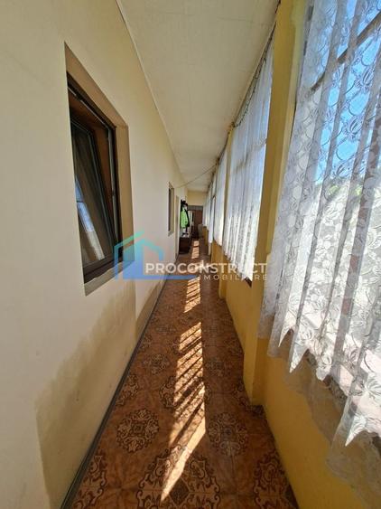 Casă individuală cu 3 camere cu Canalizare în Giarmata