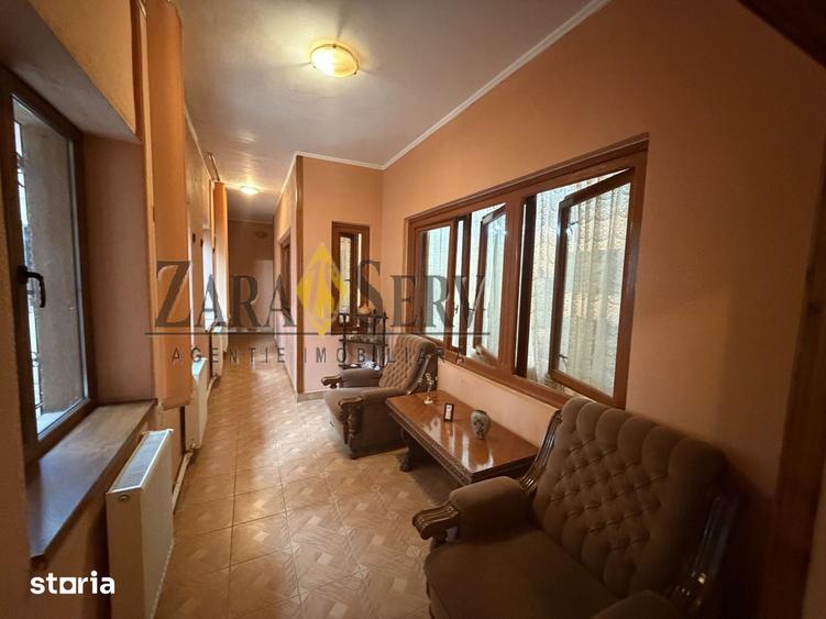 Casă cu 5 camere cu Canalizare în Lupeni