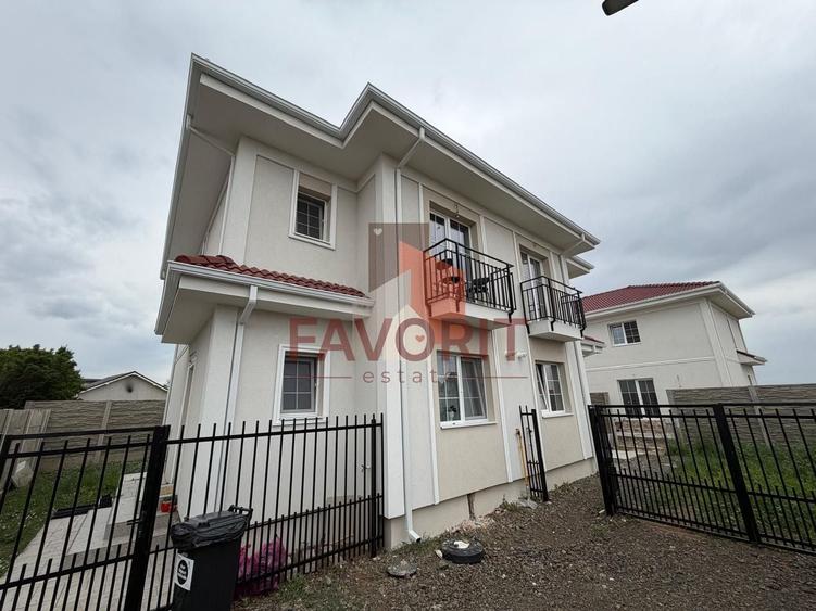 Duplex cu 3 camere cu Canalizare în Sânandrei