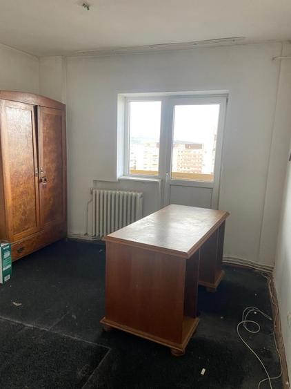 Apartament cu 3 camere decomandat în Mărăști