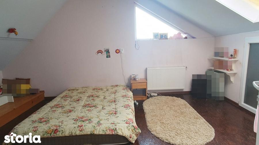 Casă cu 5 camere decomandat cu Canalizare în Theodor Pallady