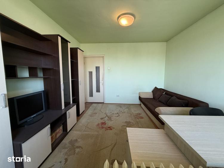 Apartament cu 2 camere decomandat în Complex Studențesc