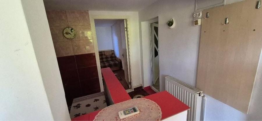 Casă cu 2 camere în Central
