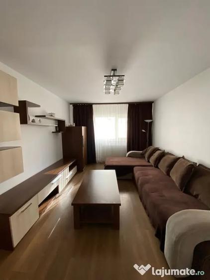 Apartament cu 3 camere decomandat în Ultracentral
