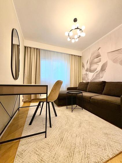 Apartament cu 4 camere decomandat în Floreasca