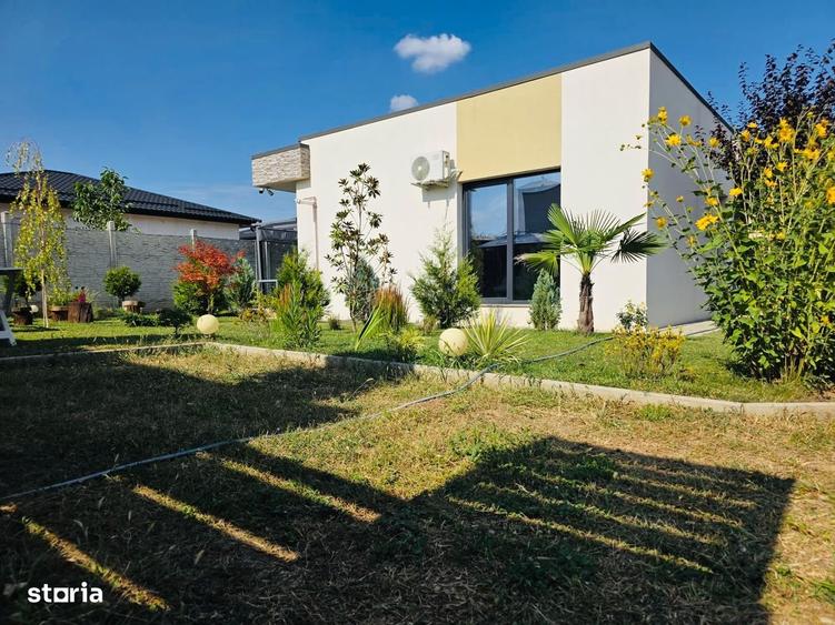 Casă cu 3 camere în Berceni
