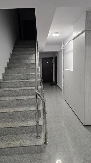 Apartament cu 2 camere semidecomandat, mobilat în Miroslava