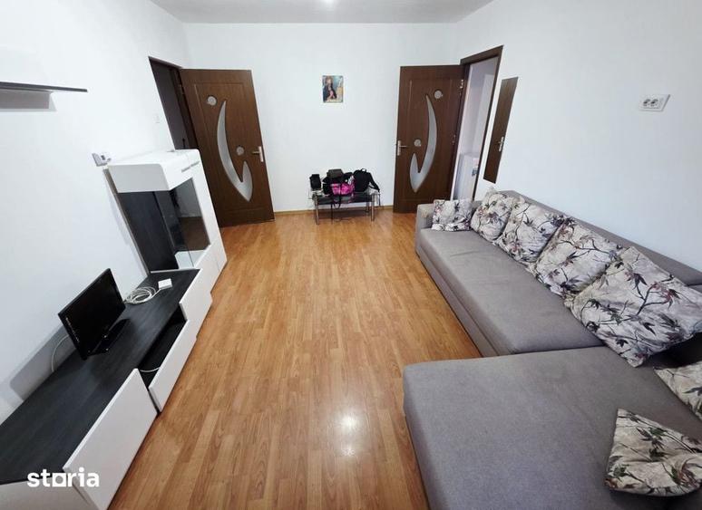 Apartament cu 3 camere în Alexandru cel Bun