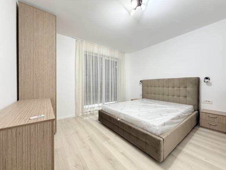 Apartament cu 3 camere decomandat, mobilat în Lipovei