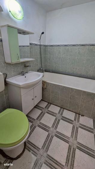 Apartament cu 3 camere în Micro 1