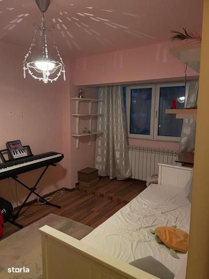 Apartament cu 4 camere în Central
