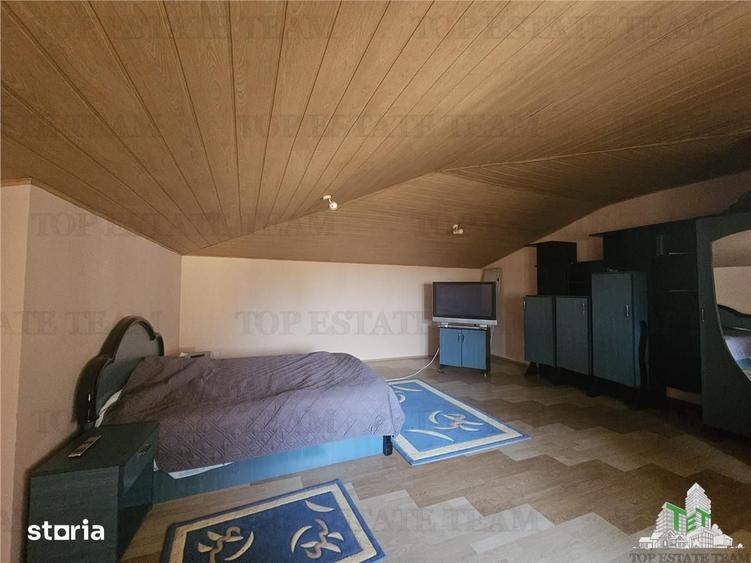 Casă cu 7 camere cu Teren 365 Mp în Km 4