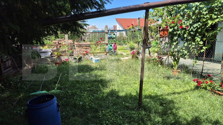 Casă individuală cu 4 camere cu Canalizare în Cloșca