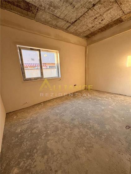 Casă cu 3 camere cu Teren 150 Mp în Central
