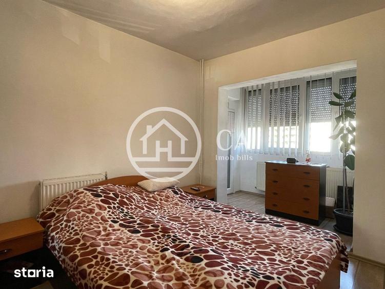 Apartament cu 3 camere semidecomandat în Nufărul