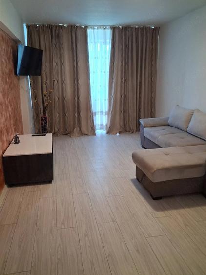 Apartament cu 2 camere decomandat în Micro 13