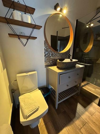 Apartament cu 2 camere semidecomandat, mobilat în Tineretului