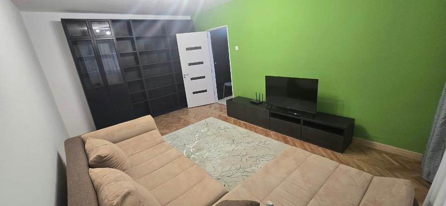 Apartament cu 2 camere decomandat, mobilat în Titan