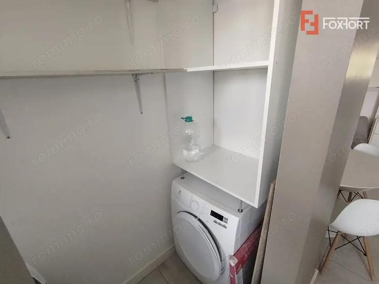 Apartament cu 3 camere semidecomandat, mobilat în Gării
