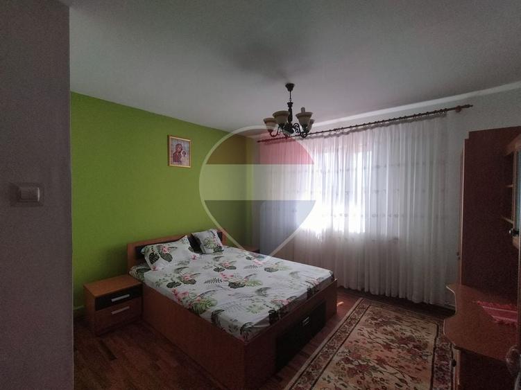 Casă individuală cu 5 camere cu Teren 550 Mp în Tărtășești