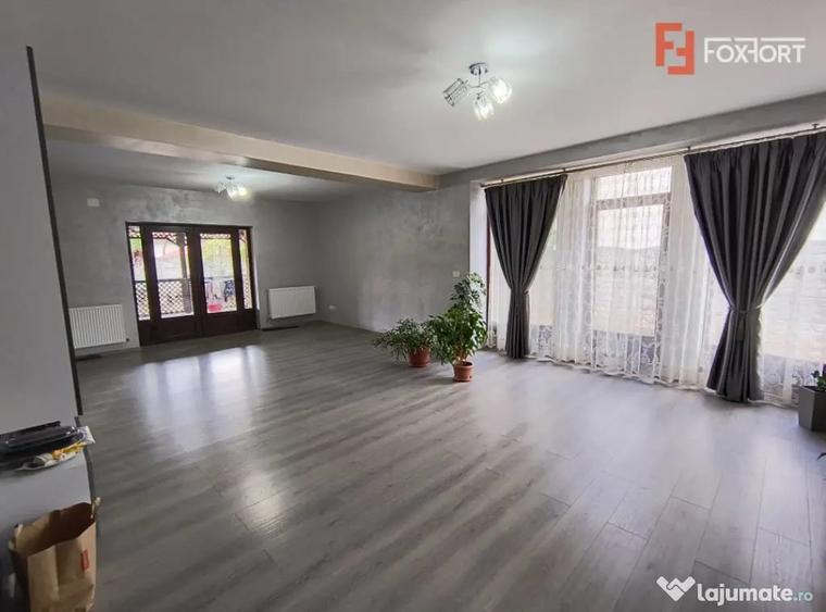Casă cu 5 camere cu Teren 601 Mp în Chișoda