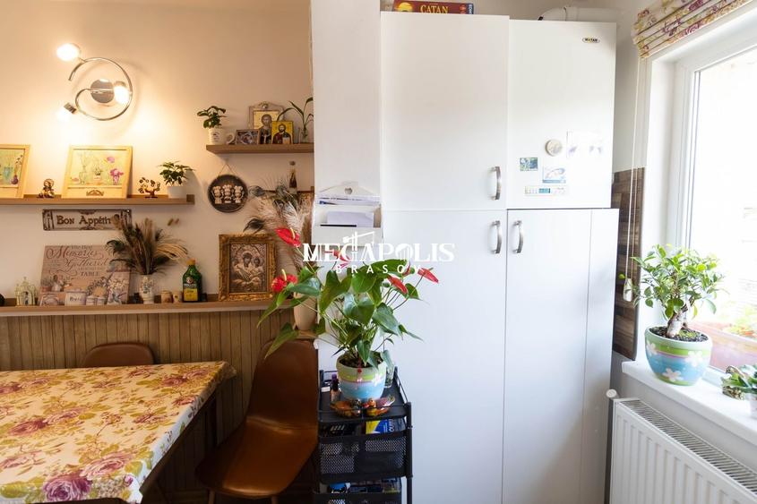 Apartament cu 2 camere decomandat în Craiter