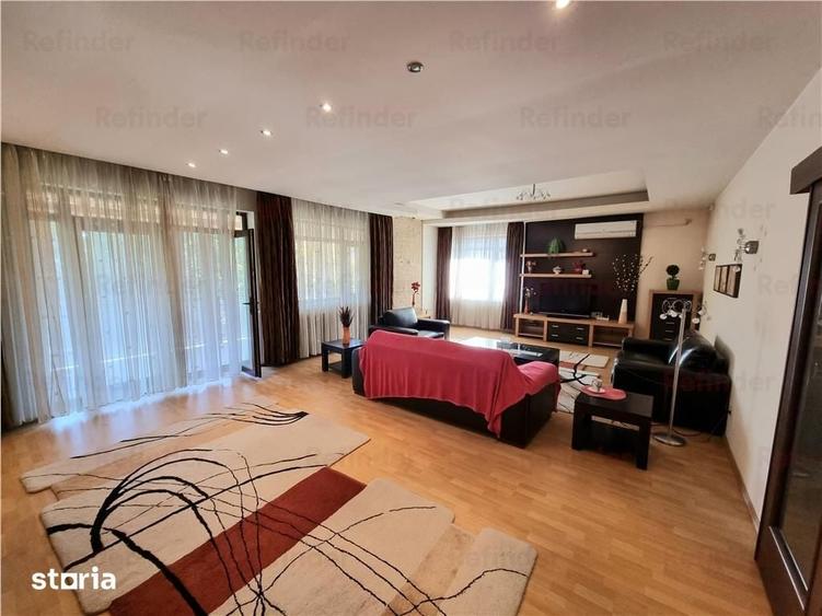 Casă cu 5 camere cu Teren 990 Mp în Băneasa