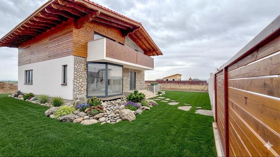 Casă individuală cu 4 camere cu Teren 900 Mp în Tărlungeni