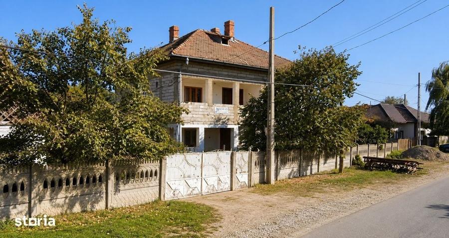 Casă cu 3 camere în Central