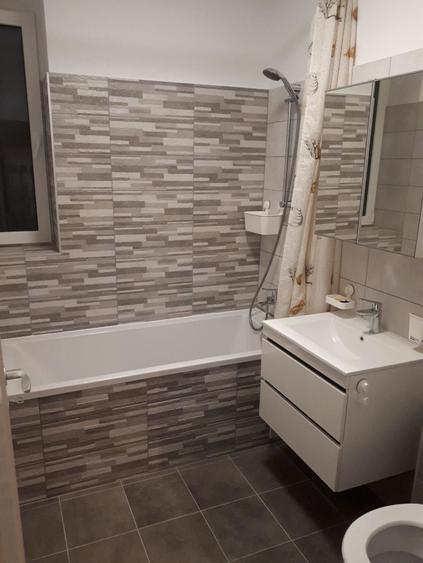 Apartament cu 2 camere decomandat în Spitalul Județean