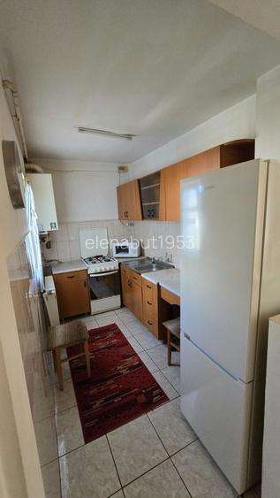 Inchiriez apartament cu o camera zona confectii