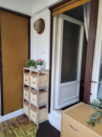 Apartament cu 3 camere decomandat în Dacia