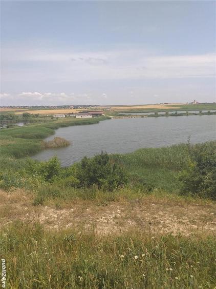 Teren de 12500 mp, în 23 August