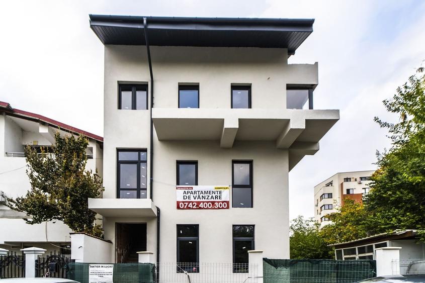 Apartament cu 3 camere semidecomandat în Militari