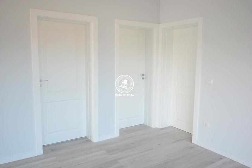 Casă cu 4 camere cu Teren 436 Mp în Rediu