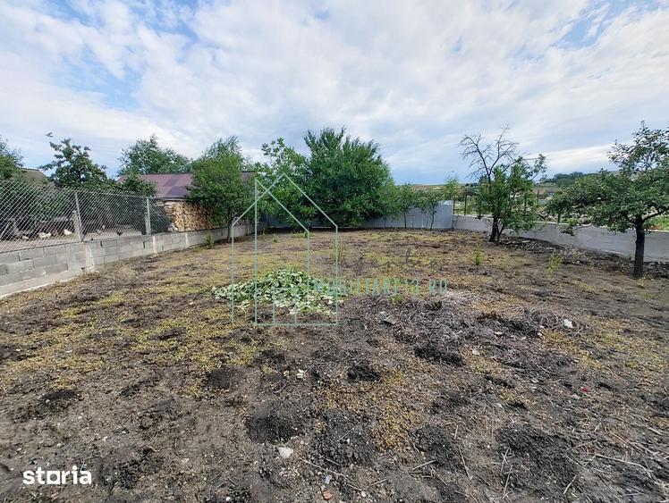 Casă cu 4 camere cu Teren 732 Mp în Central