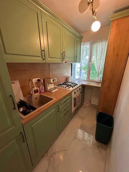 De vanzare apartament cu 3 camere, lux, etajul2, renovat complet, mobilat 64000euro - 11