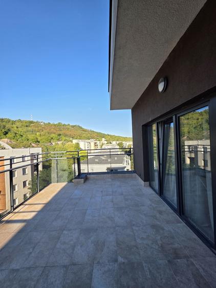 Apartament cu 3 camere decomandat în Tudor Vladimirescu