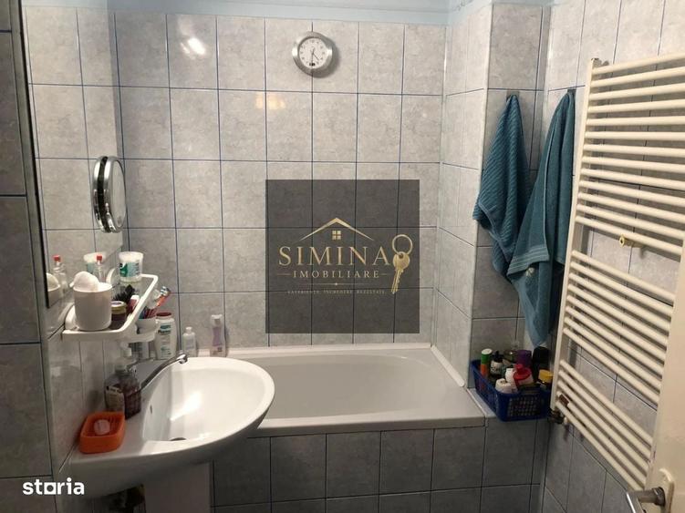 Apartament cu 3 camere decomandat în Tudor