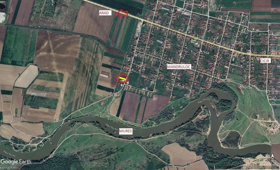 Teren de 1057 mp, în Mândruloc