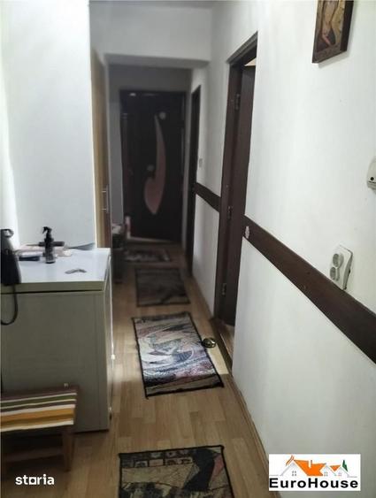 Apartament cu 3 camere decomandat în Avram Iancu