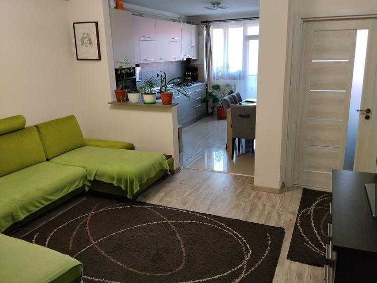 Apartament cu 2 camere decomandat în Florești