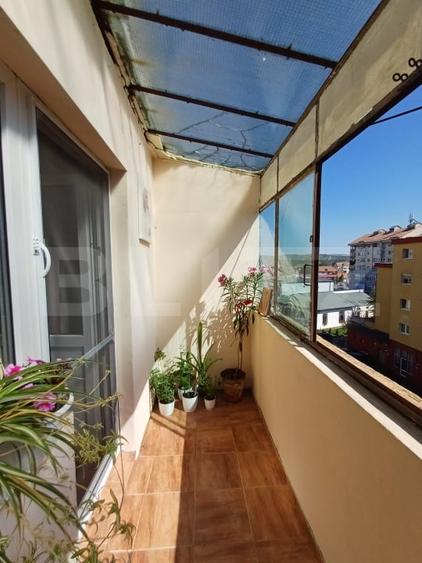 Apartament cu 3 camere decomandat, mobilat în Câmpia Turzii