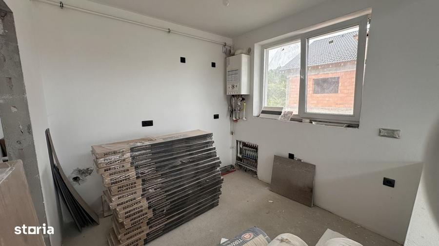 Apartament cu 3 camere decomandat în Vest